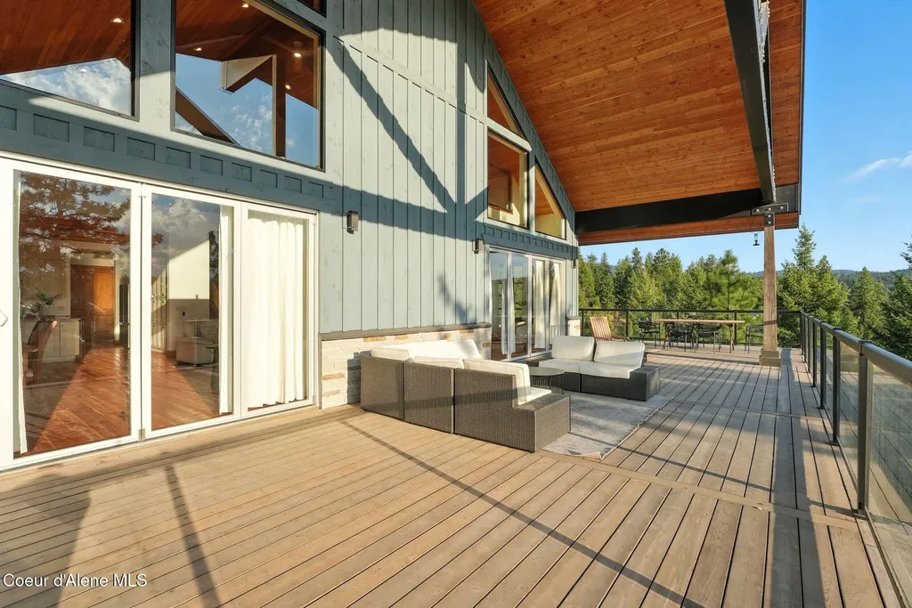 4440 E Lisa Road Harrison ID 83833
