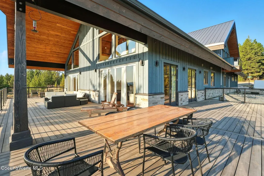 4440 E Lisa Road Harrison ID 83833