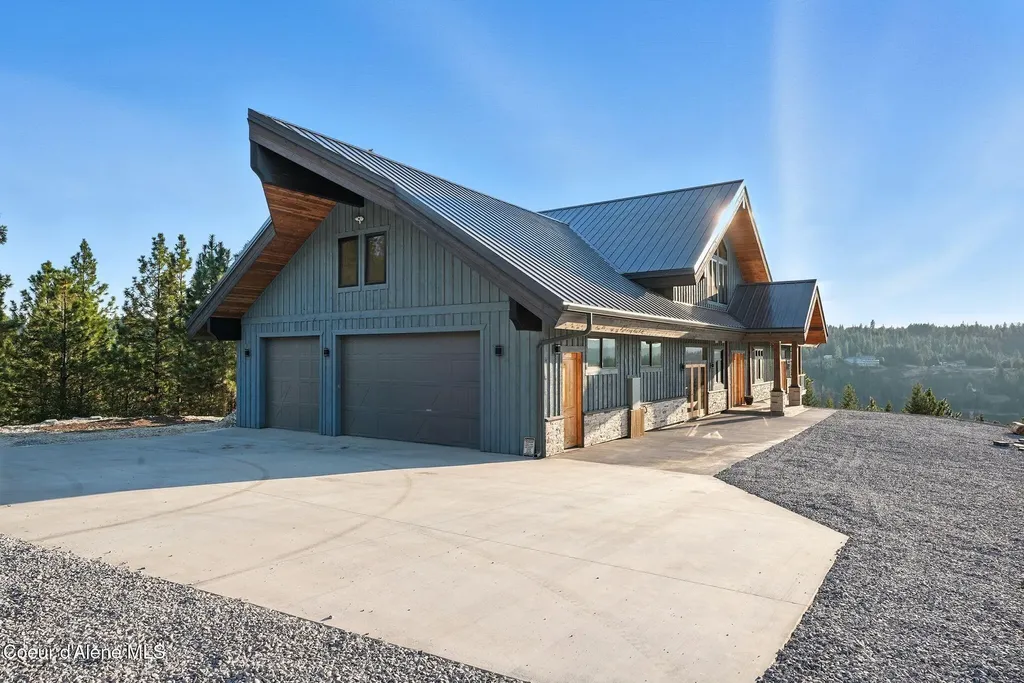 4440 E Lisa Road Harrison ID 83833