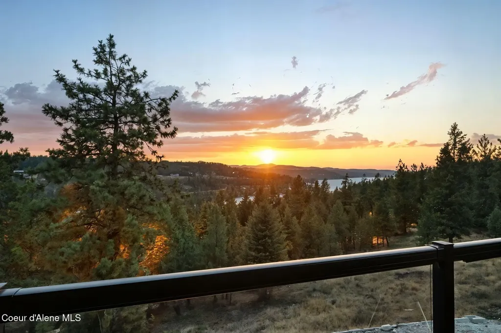 4440 E Lisa Road Harrison ID 83833