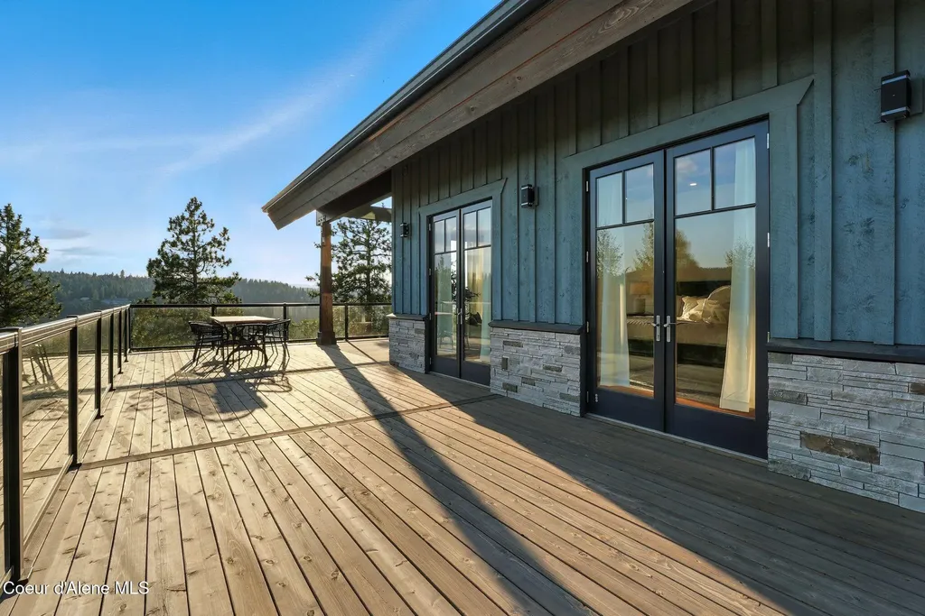 4440 E Lisa Road Harrison ID 83833