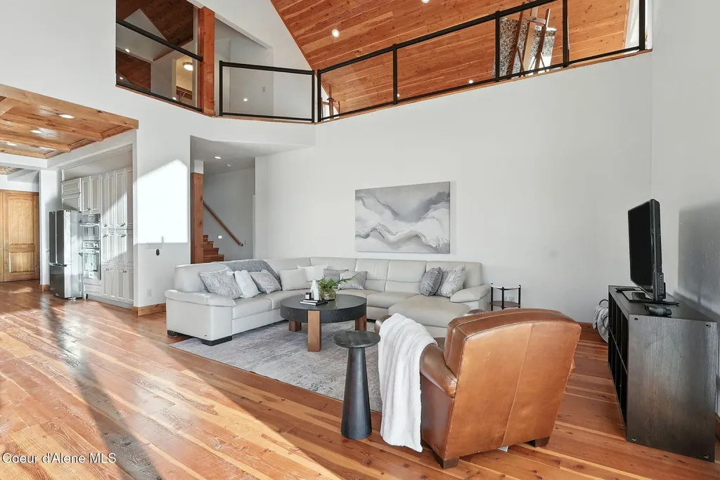 4440 E Lisa Road Harrison ID 83833