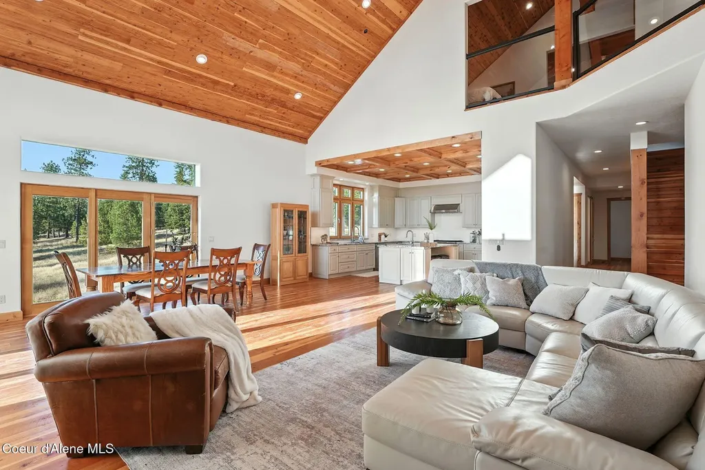 4440 E Lisa Road Harrison ID 83833