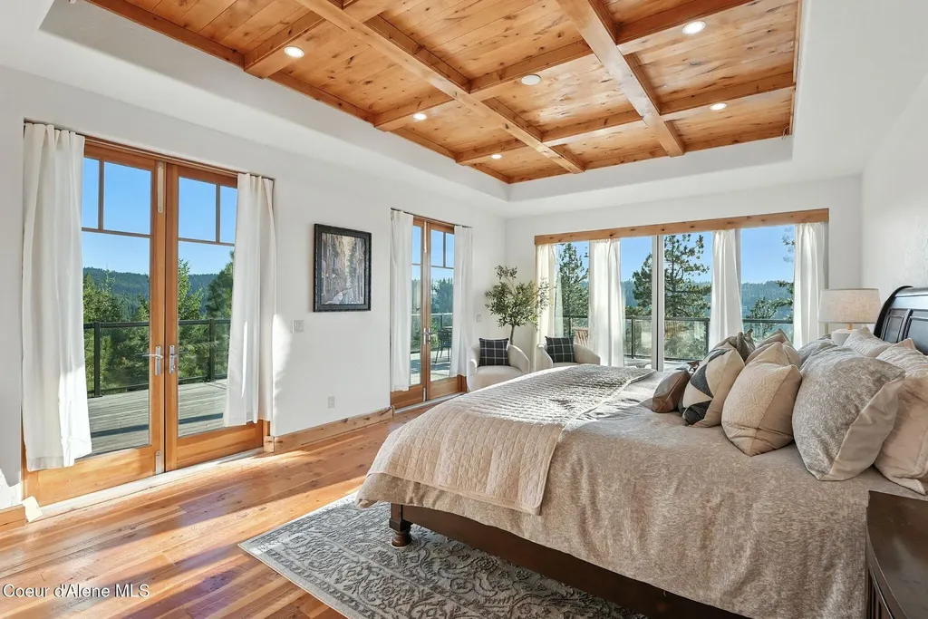 4440 E Lisa Road Harrison ID 83833