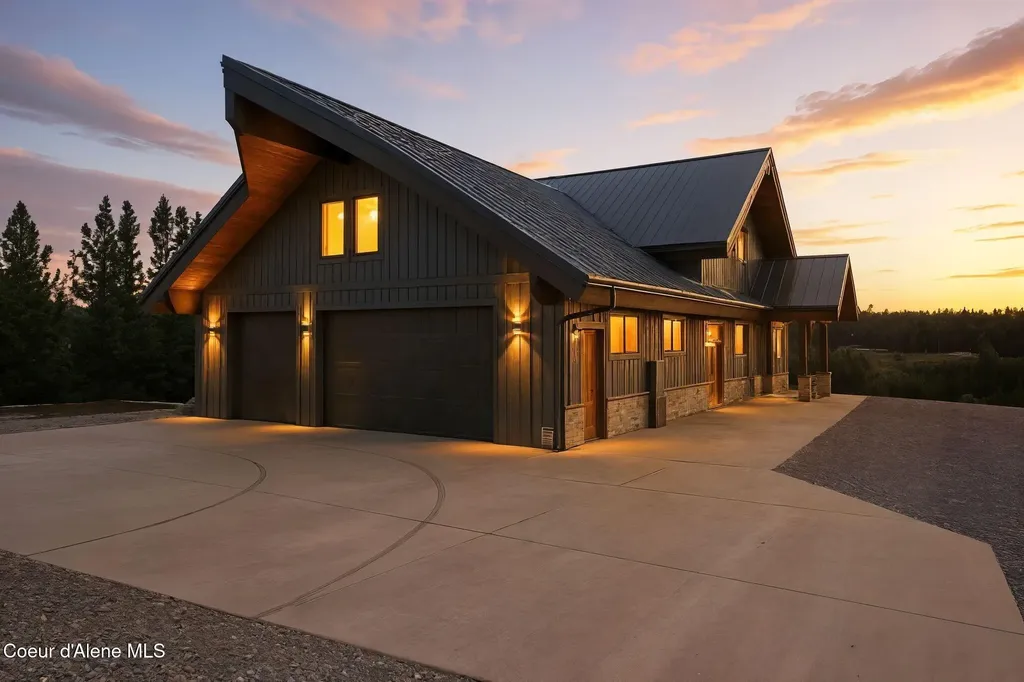 4440 E Lisa Road Harrison ID 83833