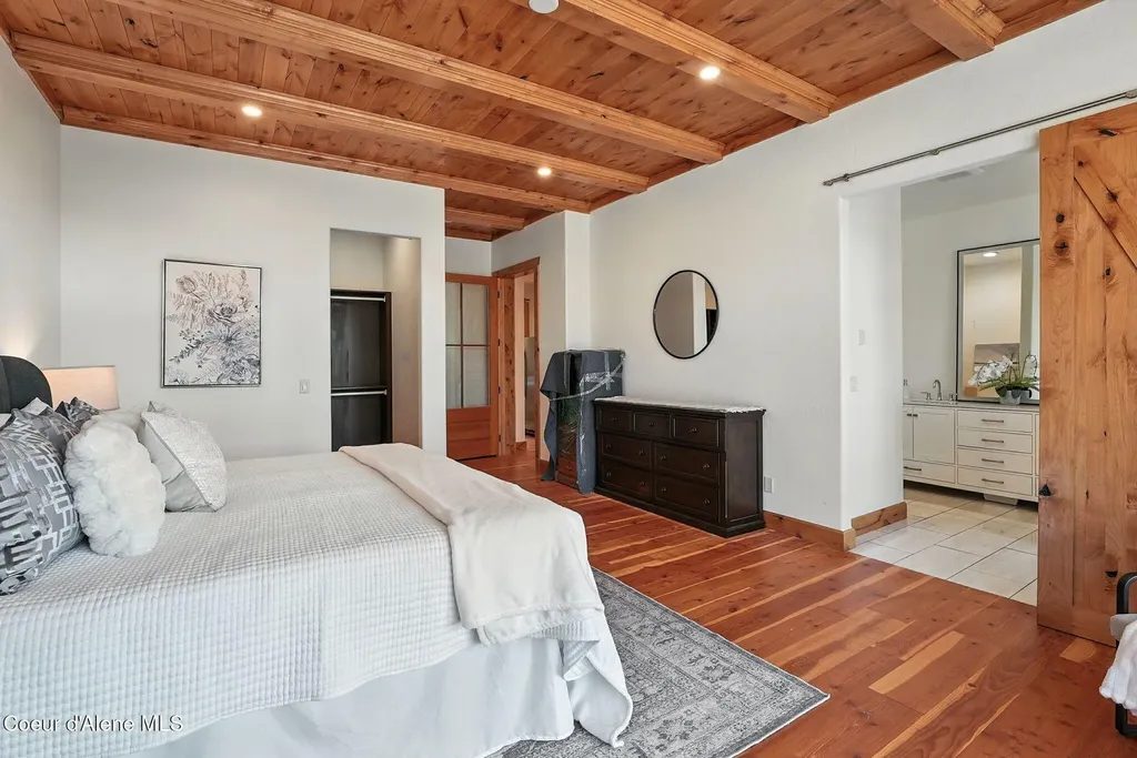 4440 E Lisa Road Harrison ID 83833