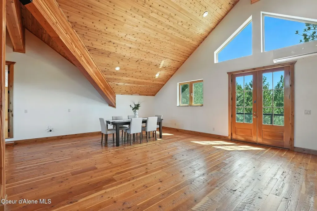 4440 E Lisa Road Harrison ID 83833