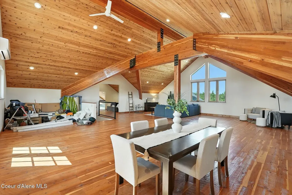 4440 E Lisa Road Harrison ID 83833