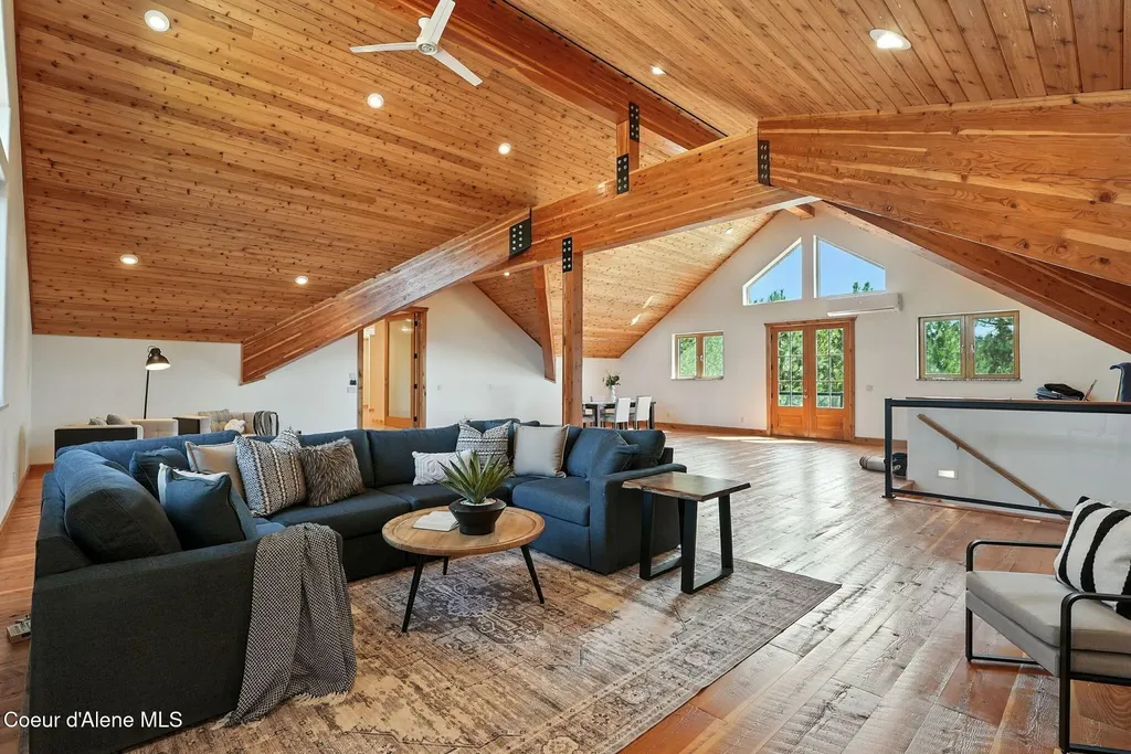 4440 E Lisa Road Harrison ID 83833