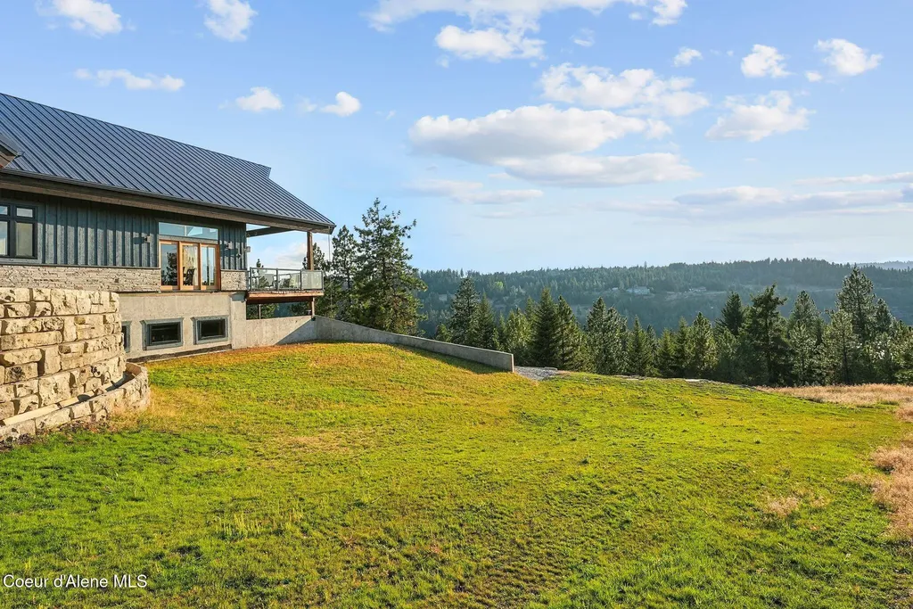 4440 E Lisa Road Harrison ID 83833
