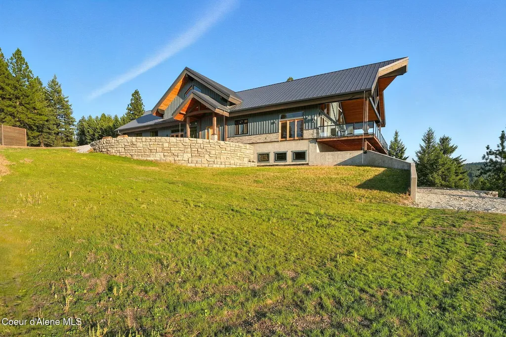 4440 E Lisa Road Harrison ID 83833