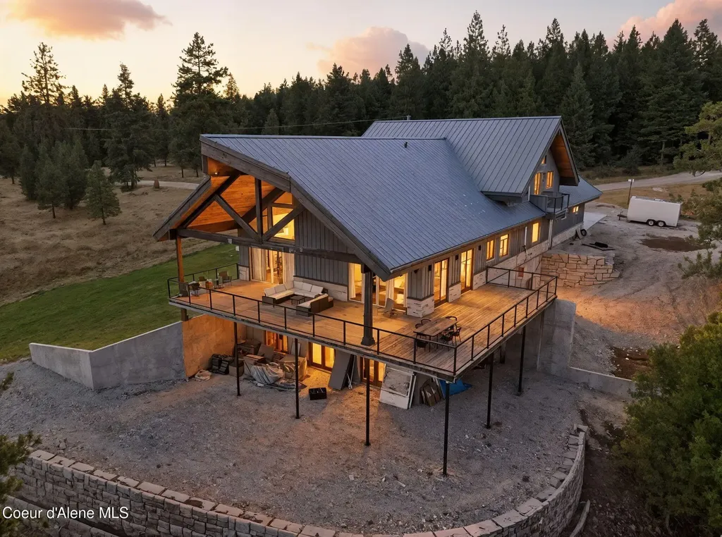 4440 E Lisa Road Harrison ID 83833
