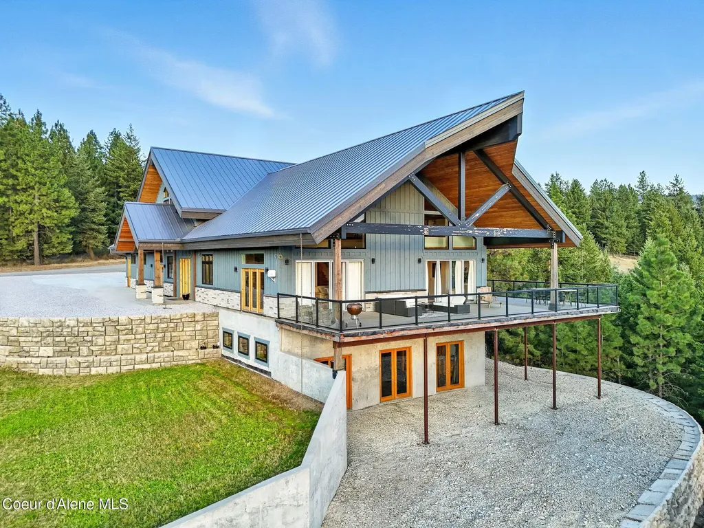 4440 E Lisa Road Harrison ID 83833