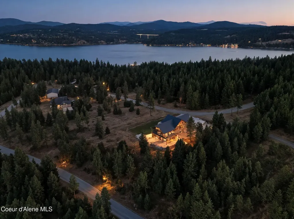 4440 E Lisa Road Harrison ID 83833