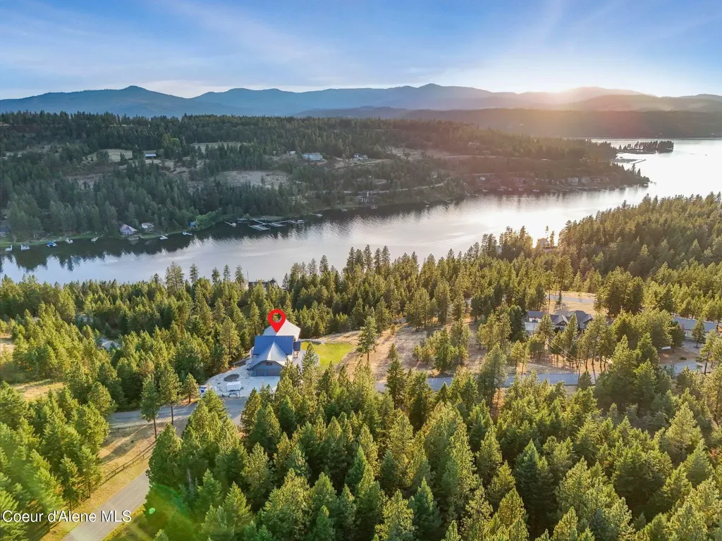 4440 E Lisa Road Harrison ID 83833