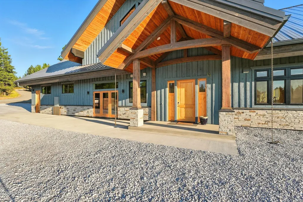 4440 E Lisa Road Harrison ID 83833