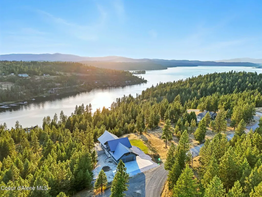 4440 E Lisa Road Harrison ID 83833