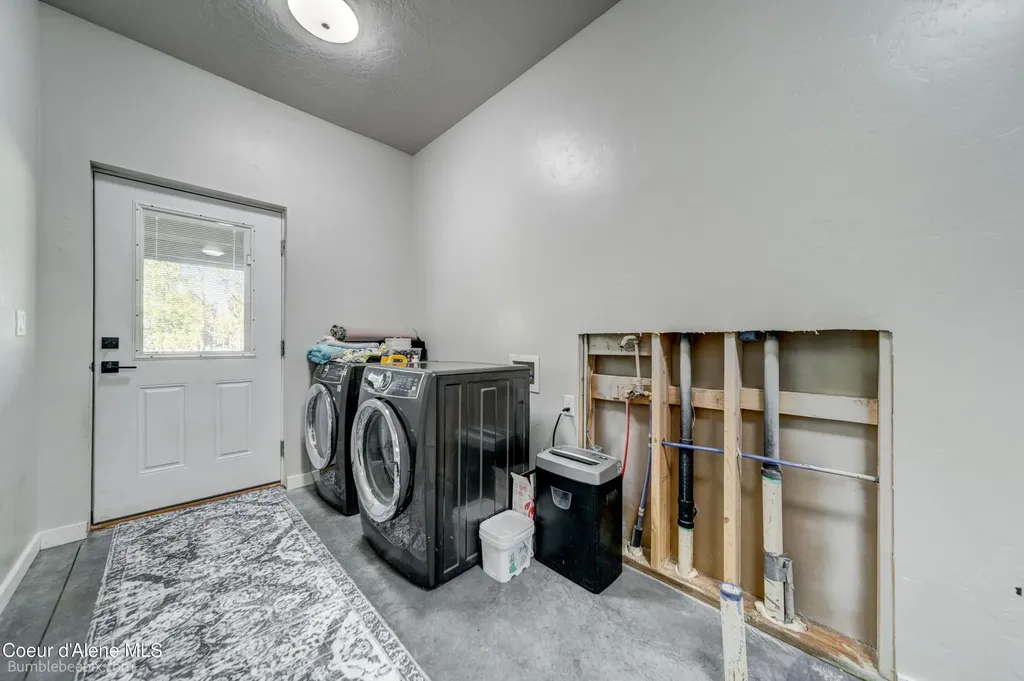 2760 S Sagle Road Sagle ID 83860