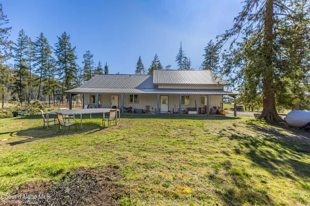 2760 S Sagle Road Sagle ID 83860