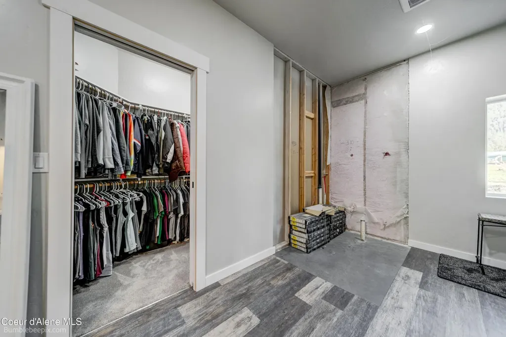 2760 S Sagle Road Sagle ID 83860