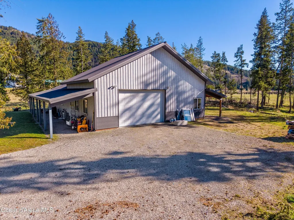 2760 S Sagle Road Sagle ID 83860