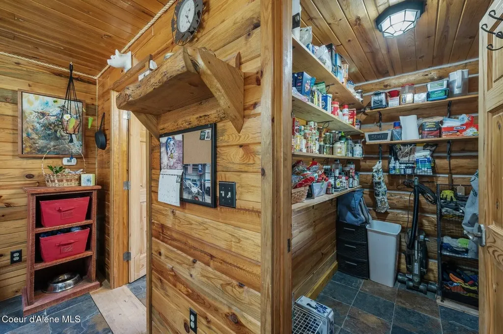 124 Brown Creek Road Naples ID 83847