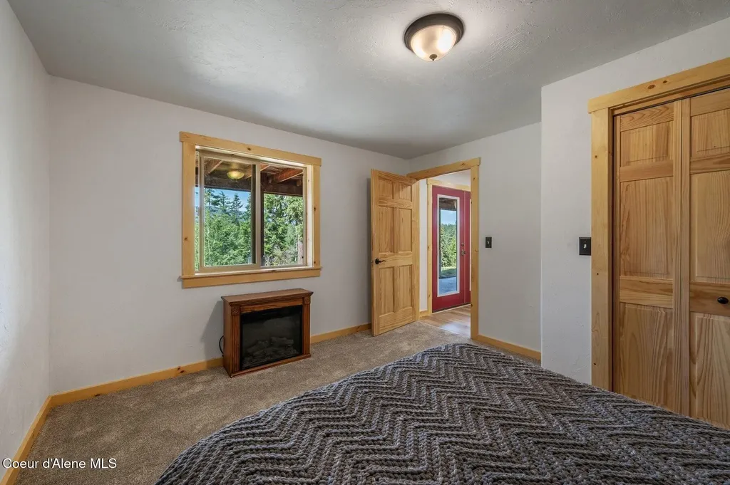 124 Brown Creek Road Naples ID 83847