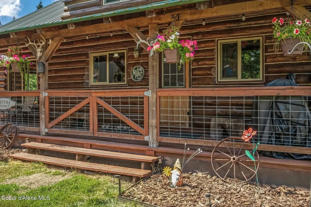 124 Brown Creek Road Naples ID 83847