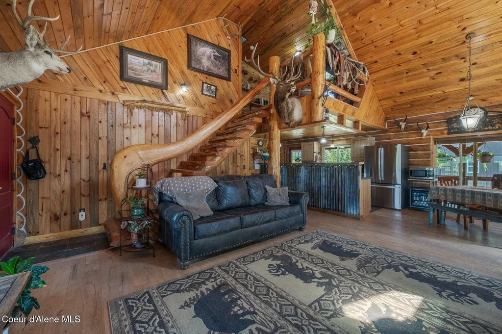 124 Brown Creek Road Naples ID 83847