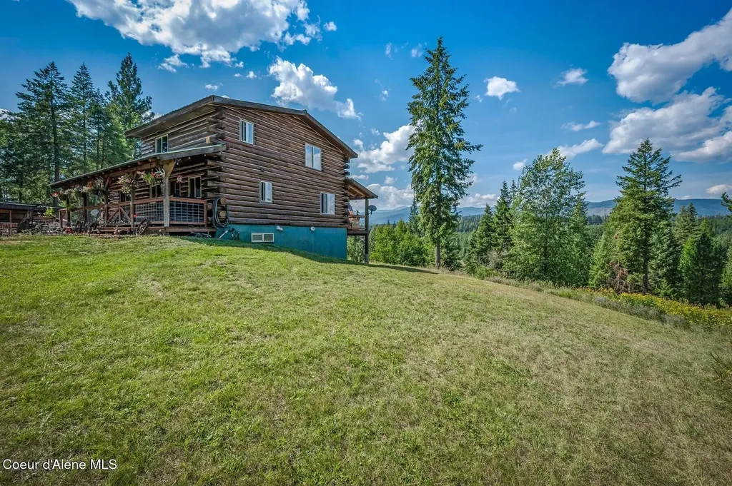 124 Brown Creek Road Naples ID 83847