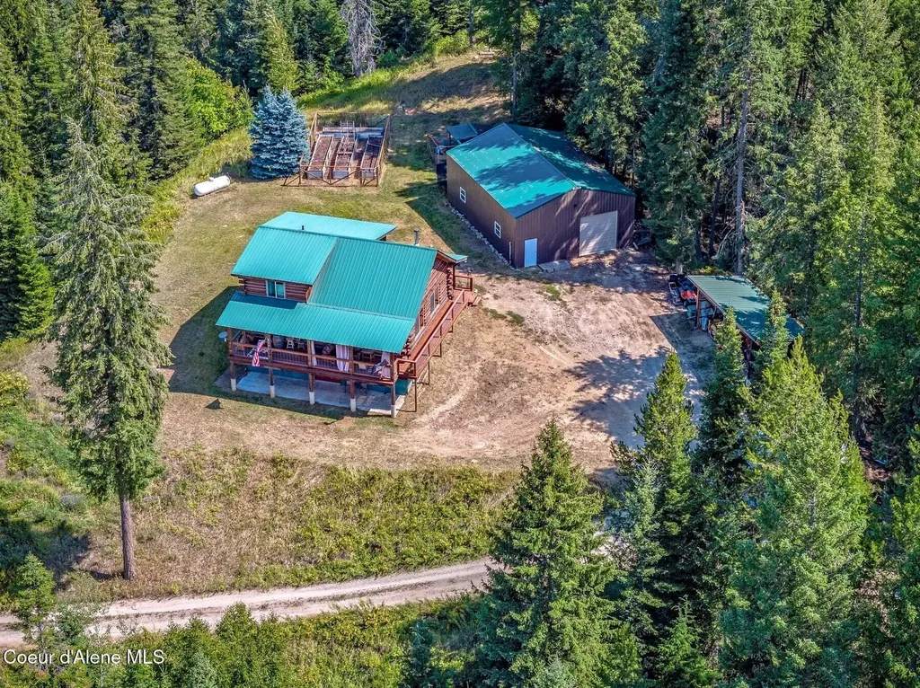 124 Brown Creek Road Naples ID 83847