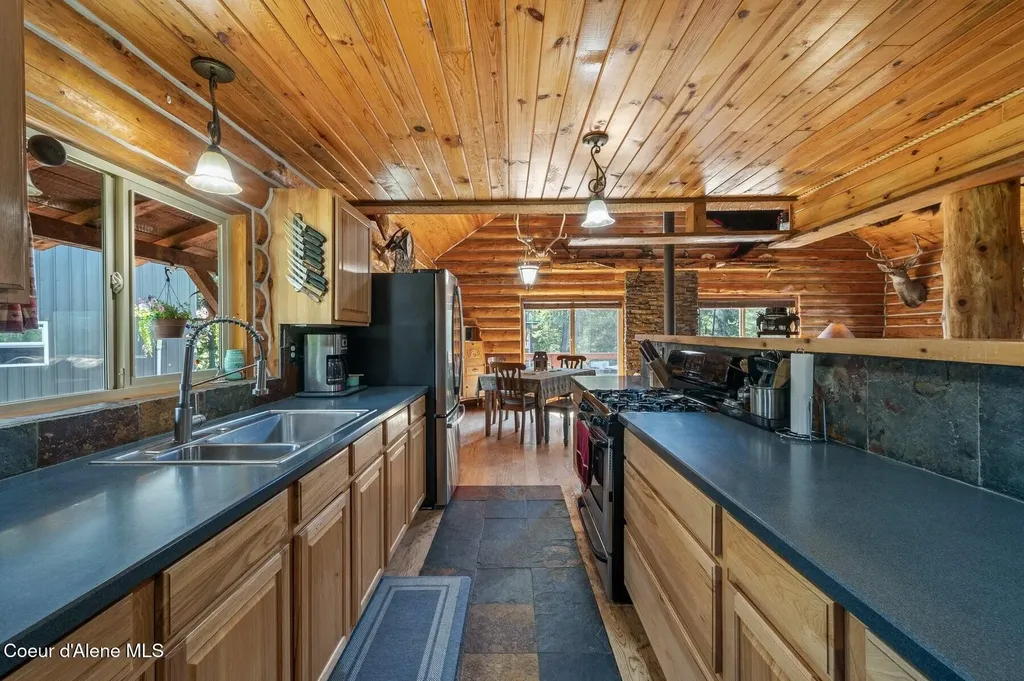 124 Brown Creek Road Naples ID 83847