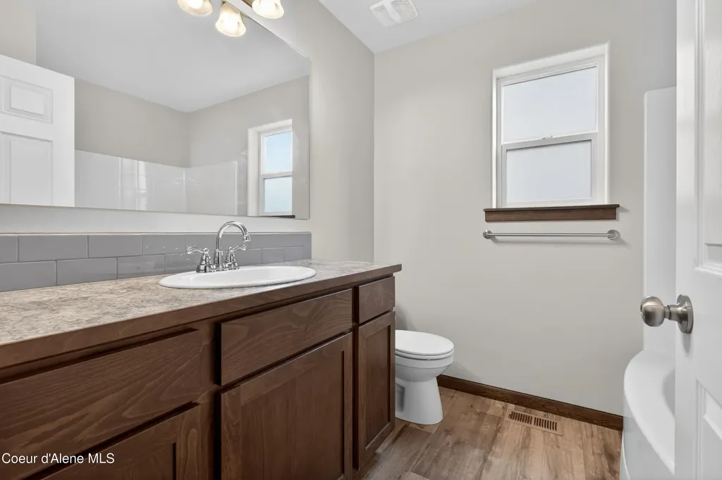 3298 N Kiernan Drive Post Falls ID 83854