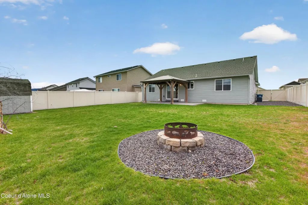 3298 N Kiernan Drive Post Falls ID 83854