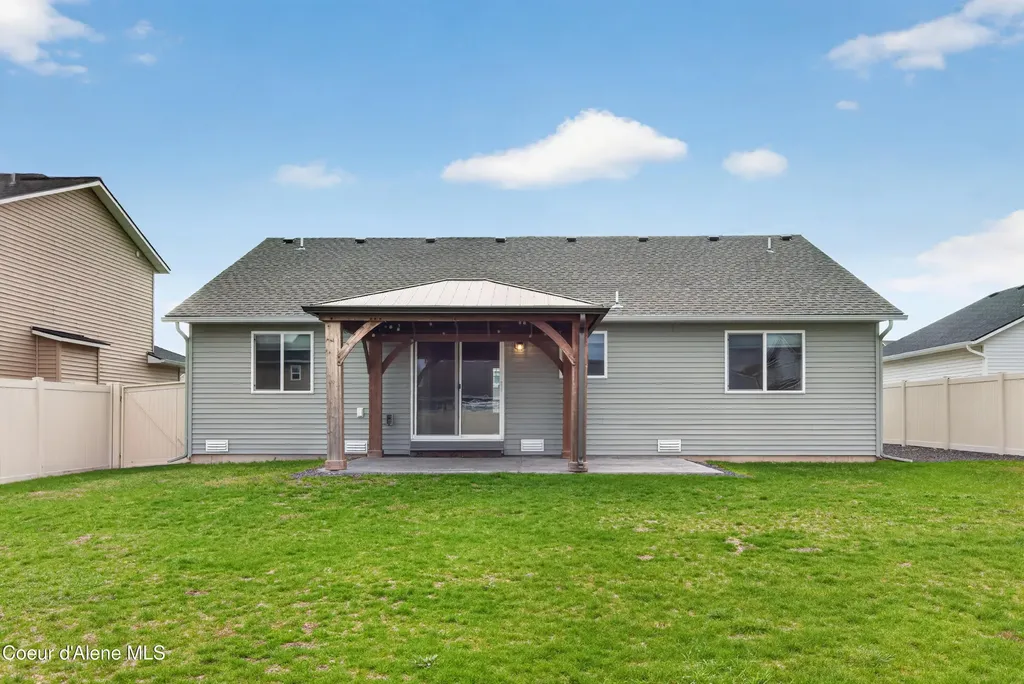 3298 N Kiernan Drive Post Falls ID 83854