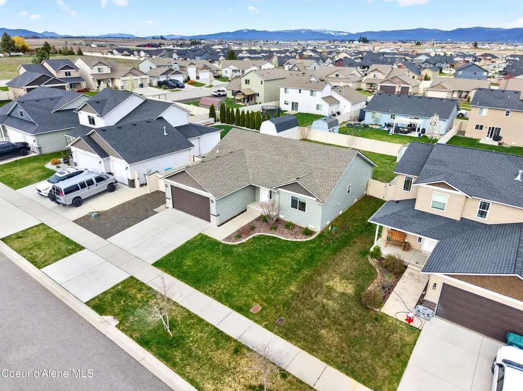 3298 N Kiernan Drive Post Falls ID 83854