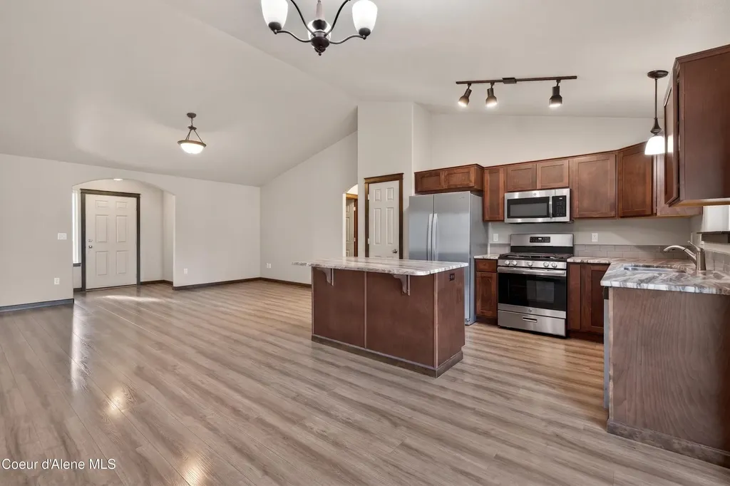 3298 N Kiernan Drive Post Falls ID 83854