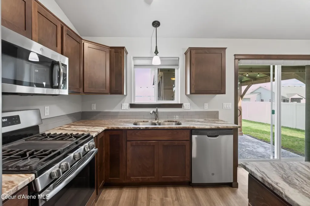 3298 N Kiernan Drive Post Falls ID 83854