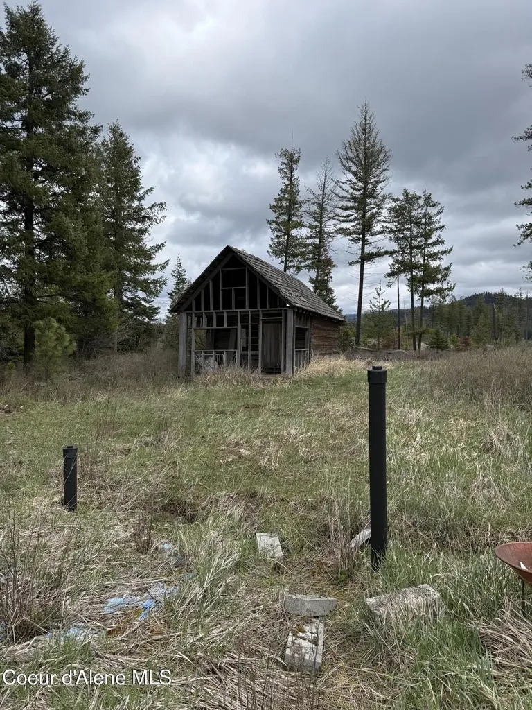 7971 Windfall Pass Road St. Maries ID 83861