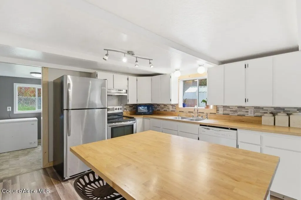 446 Weir Gulch Road Pinehurst ID 83850