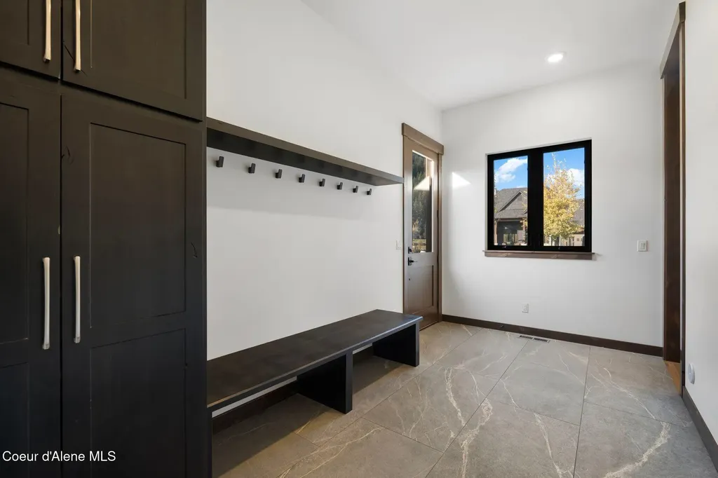 11 Alpenrose Lane Sandpoint ID 83864