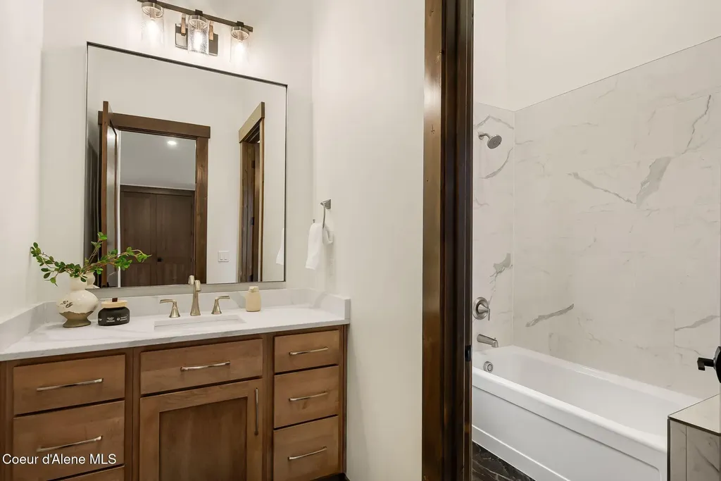 11 Alpenrose Lane Sandpoint ID 83864