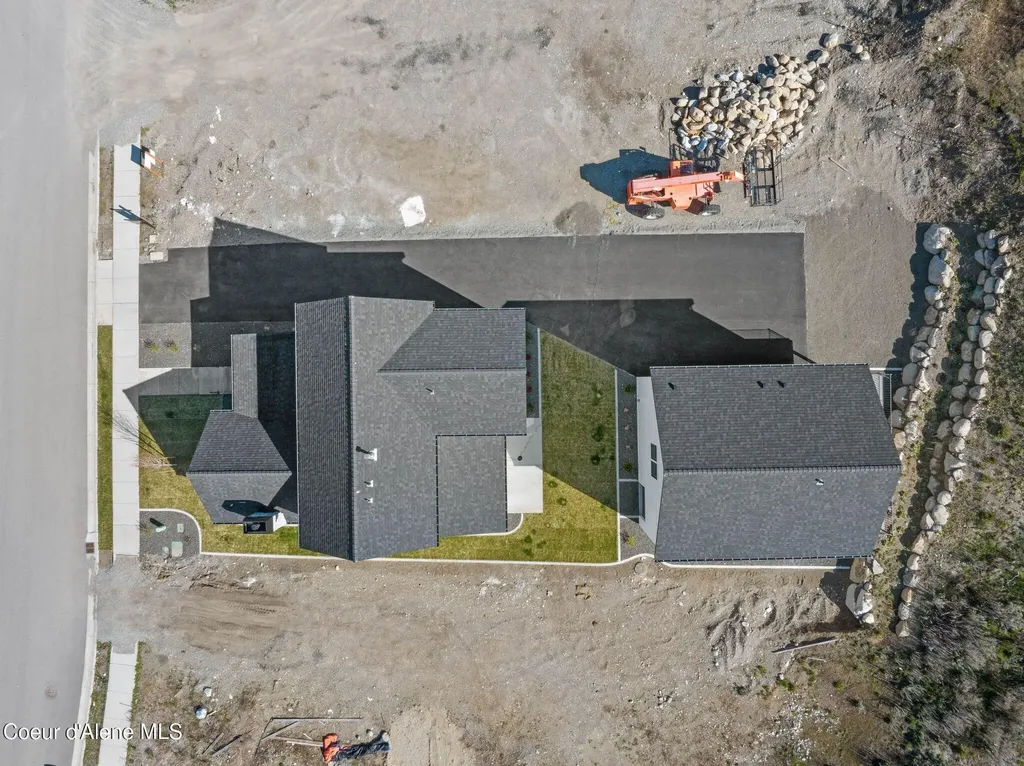 3494 Blaze Lp Post Falls ID 83854