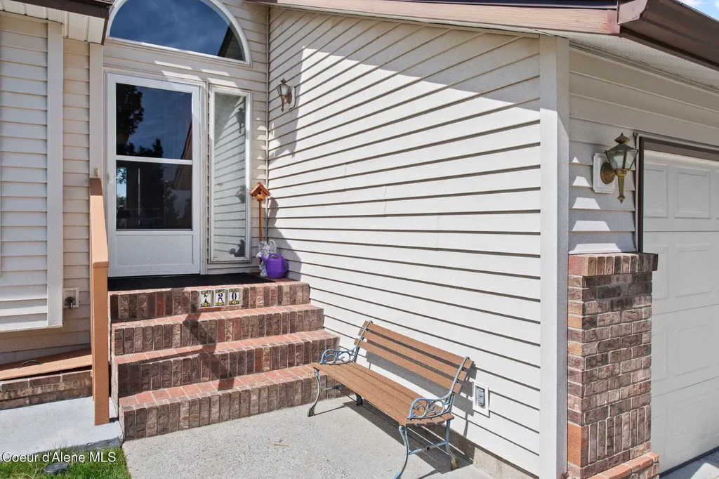 720 Stoneridge Road Blanchard ID 83804