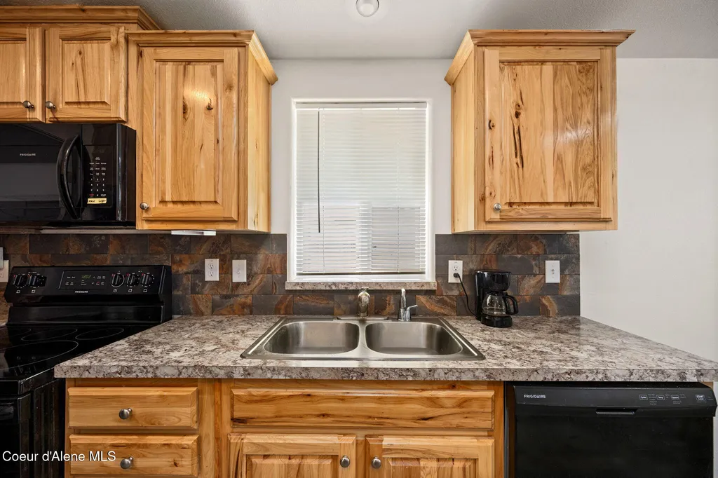 30404 S Sunray Trail Worley ID 83876