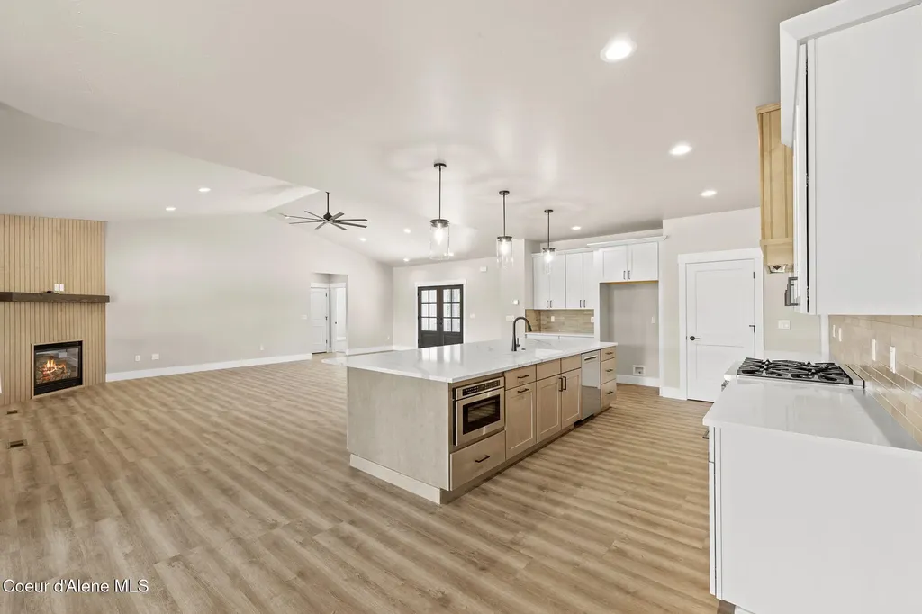 29818 N Archer Road Athol ID 83801
