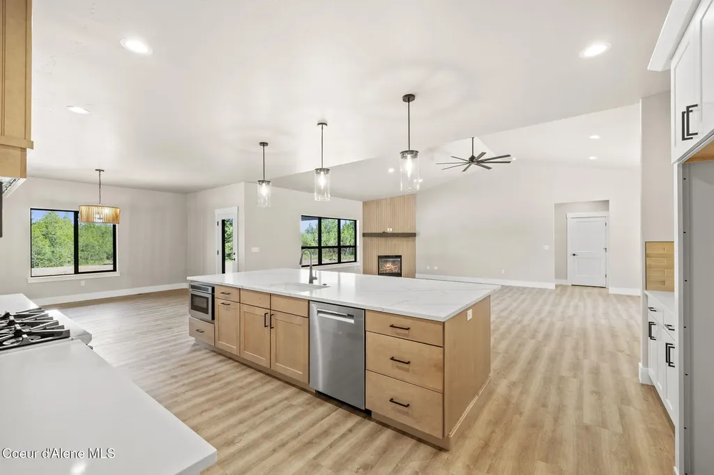 29818 N Archer Road Athol ID 83801