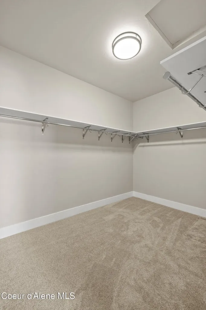 29818 N Archer Road Athol ID 83801