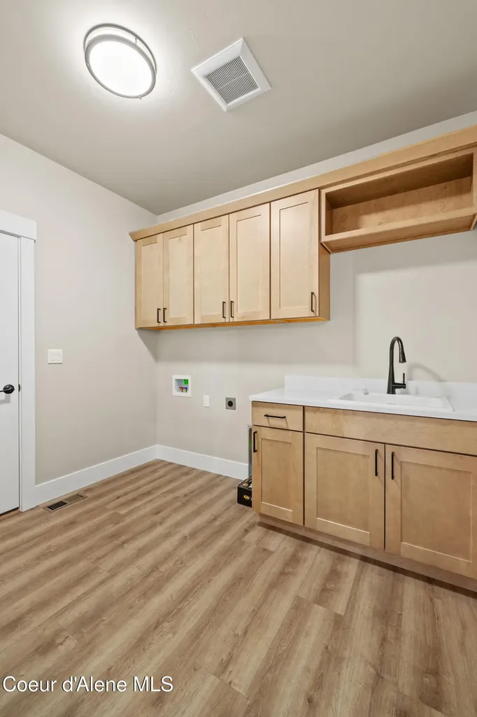 29818 N Archer Road Athol ID 83801