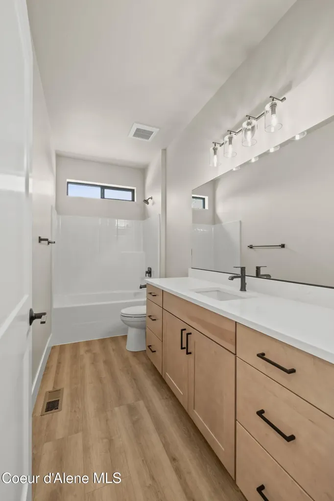 29818 N Archer Road Athol ID 83801